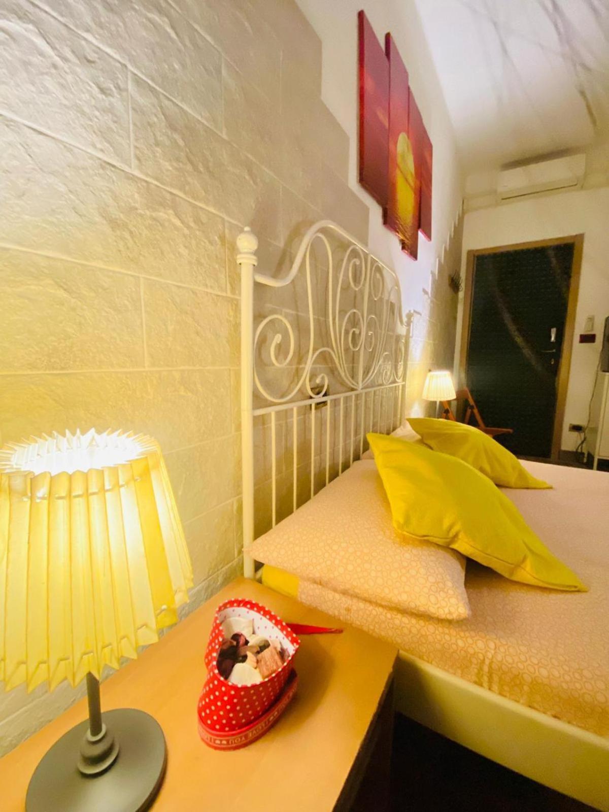 Europe Station Rooms Parma Eksteriør bilde