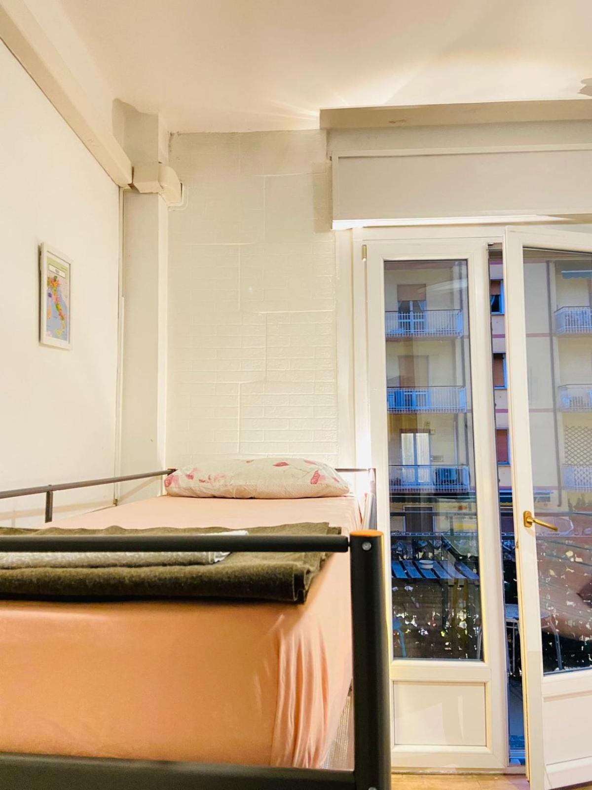 Europe Station Rooms Parma Eksteriør bilde